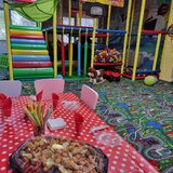 Se vand articole folosite la un loc de joaca pentru copii